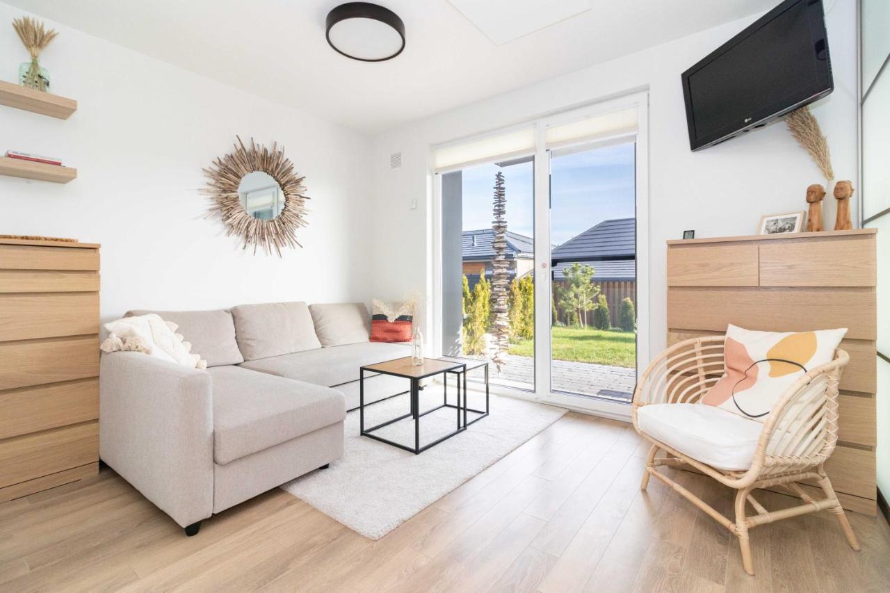 Green Shine Apartment, By Cohost Palanga Esterno foto