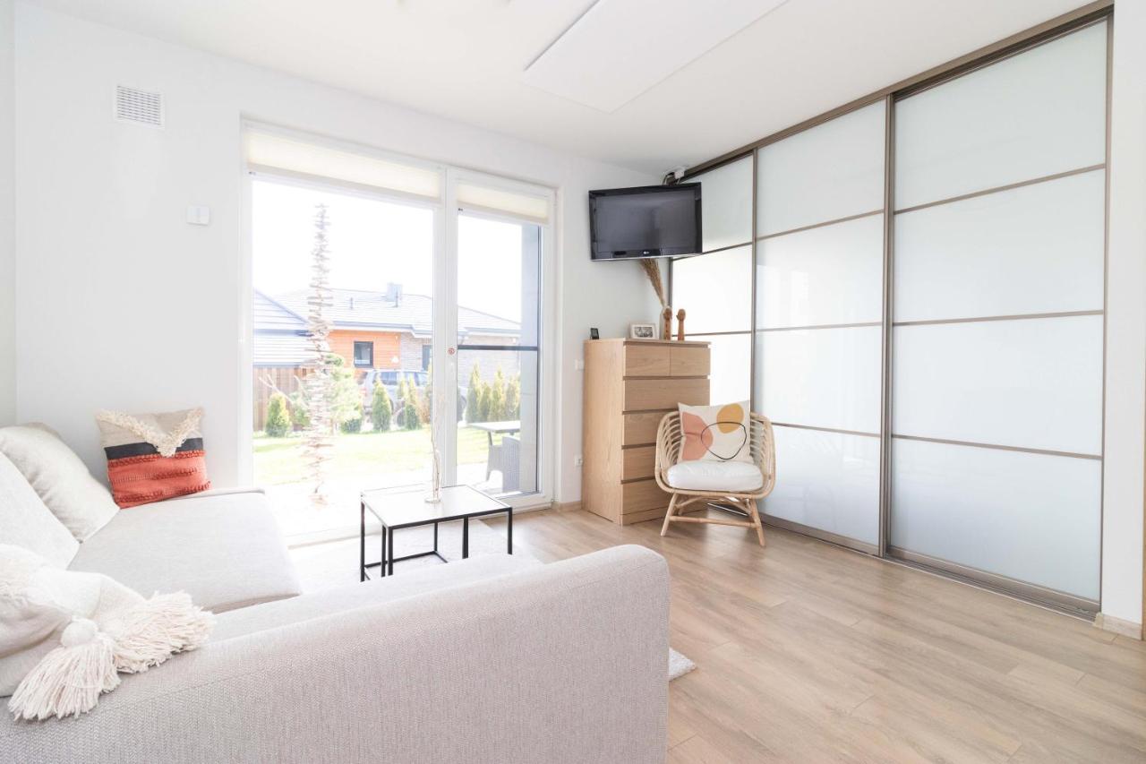 Green Shine Apartment, By Cohost Palanga Esterno foto