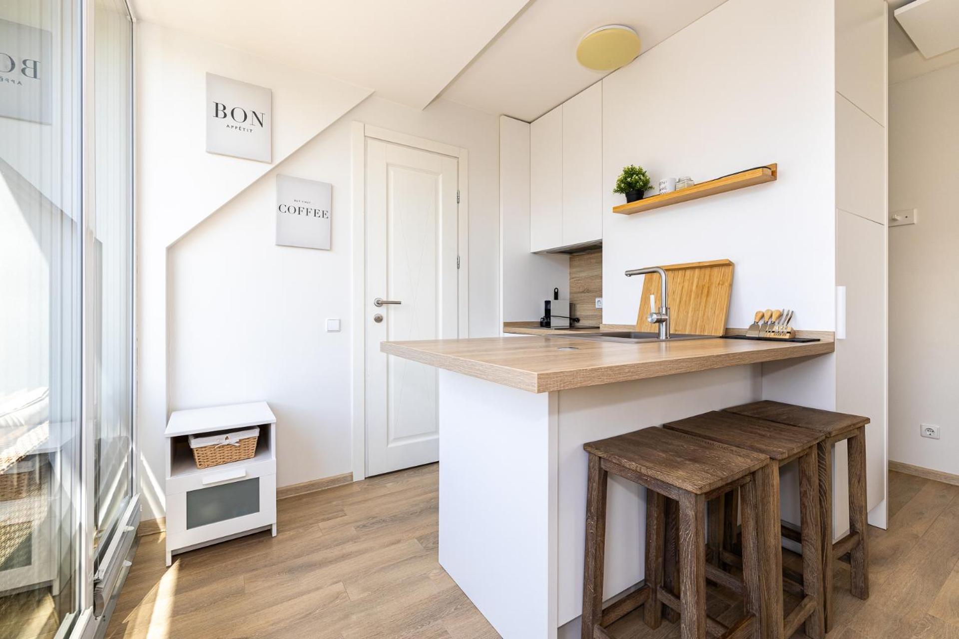 Green Shine Apartment, By Cohost Palanga Esterno foto