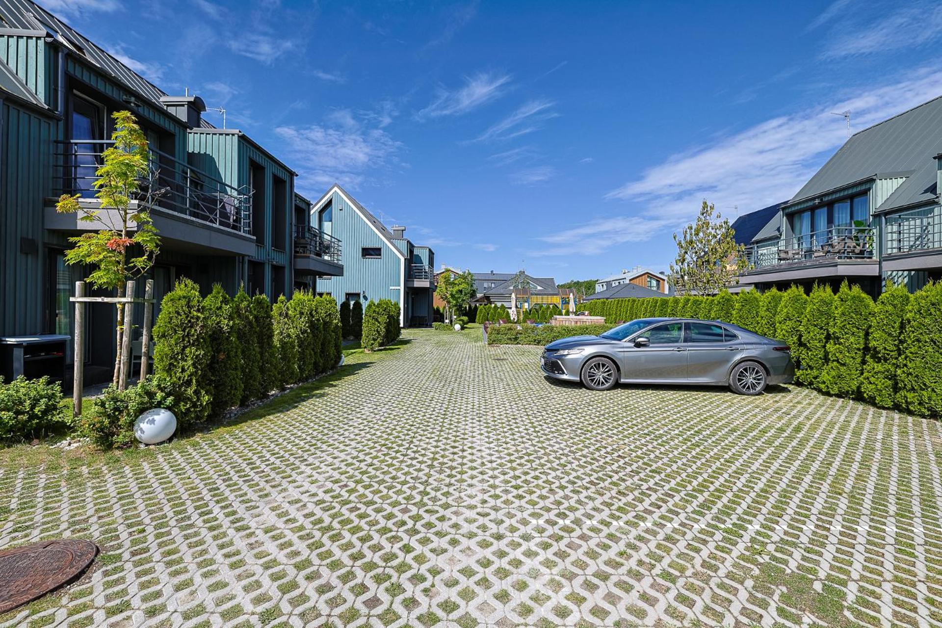 Green Shine Apartment, By Cohost Palanga Esterno foto